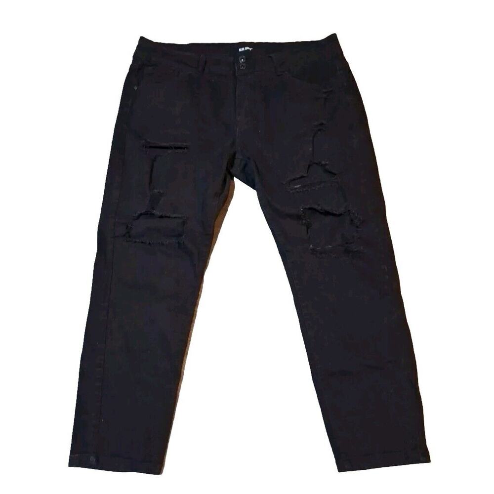 Blue Savvy Jeans Women's Size 22 Black Distressed Straight Stretch Denim Capri